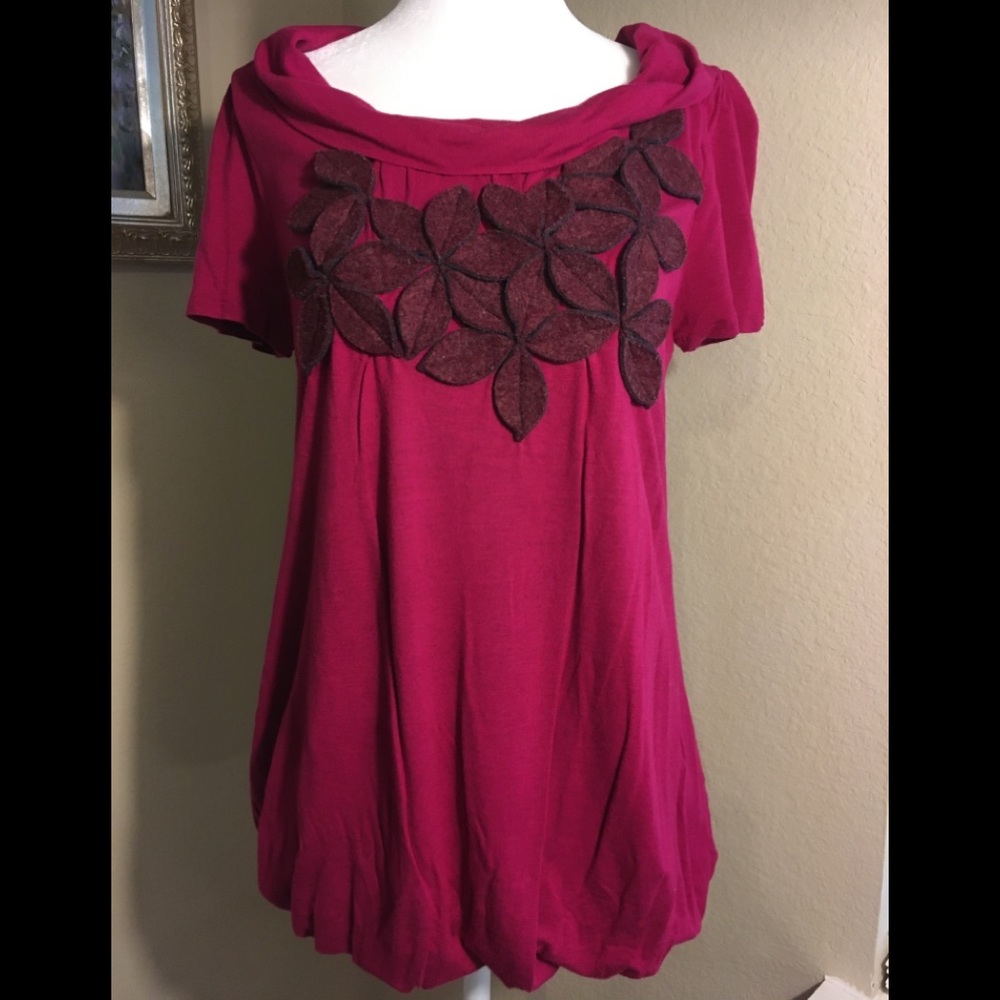 Anthropologie Fuchsia Floral Top Size Small